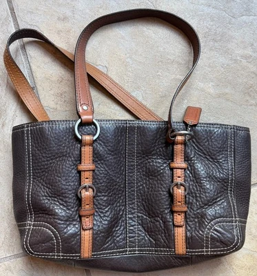 Bolsa tote vintage Coach Chelsea marrom couro pebbled  - Imagem 1 de 4