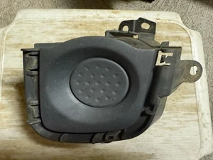 2010-2011 Toyota Prius Front Bumper Fog Light Trim Left Driver 81482-47010 OEM - Picture 1 of 3