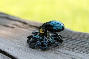 Black Blue Glass Octopus Figurine – Hand Blown Marine Animal – Ocean-Inspired - Picture 1 of 8
