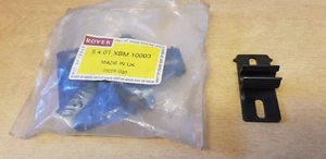 ROVER 800 FRONTSCHEINWERFER UNTERER CLIP Neu ROVER Teil XBM10003 - Bild 1 von 4