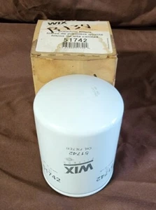 Engine Oil Filter Wix 51742 For Ford, IHC Trks w/6.9 Diesel Engine - Picture 1 of 7