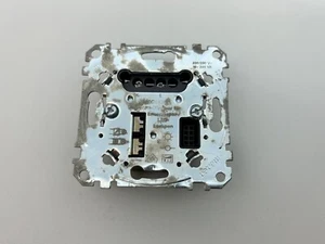 Merten MEG5170 Universal Dimmer Einsatz für LED Energiesparlampen Lampen - Bild 1 von 2