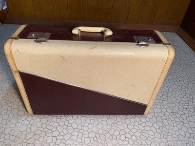Maleta rígida vintage años 40-50 - 24X 14 pulgadas Foto 1 de 4