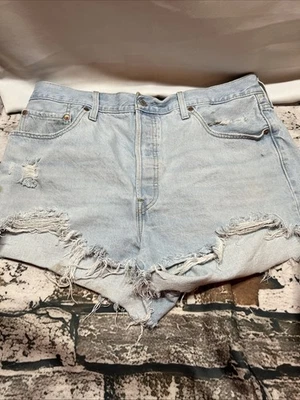 Pantalones Cortos Denim Vintage Levi's 501 Corte Botón Mosca FESTIVAL AÑOS 80 90 Talla 36 (32) Foto 1 de 4