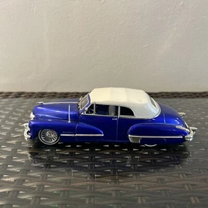 1947 CADILLAC SERIES 62 SOFT TOP BLUE 1:18 SCALE BY AUTOWORLD AW274 - Picture 1 of 13