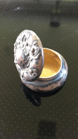 Vintage Ornate sterling silver 925 Pill Trinket Box Case small Art Nouveau Nice! Cover