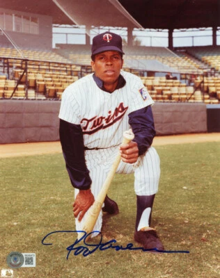 ROD CAREW SIGNED AUTOGRAPHED 8x10 PHOTO MINNESOTA TWINS LEGEND BECKETT BAS - Image 1 of 2