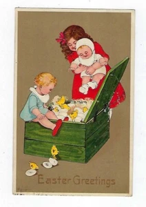 1907 PFB Serie #8660 Postal de Pascua Cofre Verde Lleno de Huevos y Pollitos - Imagen 1 de 2