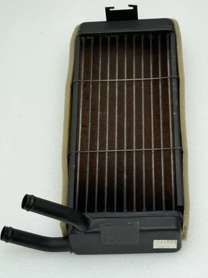 606923 - GENUINE RANGE ROVER HEATER MATRIX RADIATOR  UPTO VIN EA344071 1970-1975 - Image 1 of 4