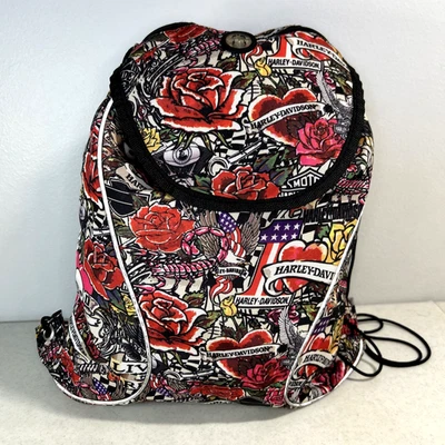 Mochila Harley Davidson con estampado de tatuajes con cierre de cordón 18" × 14" Foto 1 de 4