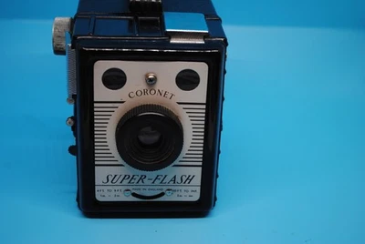 Vintage Coronet Super-Flash Box Camera.  - Image 1 of 3