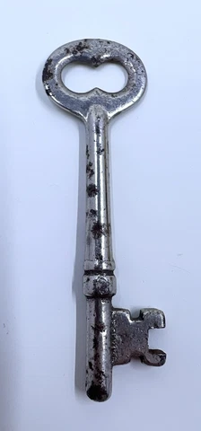 Antique Fancy Ornate Barrel Metal Steel Skeleton Key 2.75” Cover