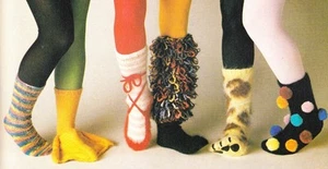 6 EASY FUN STYLES - SOCK PATTERNS -COPY socks knitting pattern - Picture 1 of 1