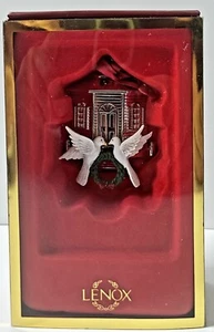 Lenox 2003 ~ From Our Home to Yours ~ Dove Wreath Christmas Ornament - Picture 1 of 6