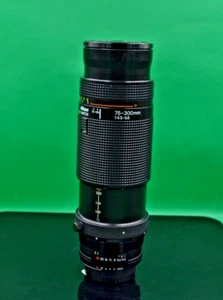 Nikon AF Nikkor 75-300 mm f/4.5-5.6 teleobiettivo zoom - Foto 1 di 6