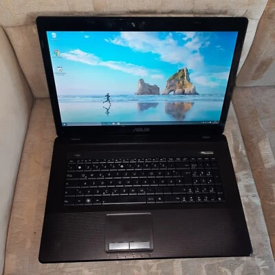 Asus Laptop X73B 17,3" Laptop (500GB HDD-6GB RAM)Win.10 - Bild 1 von 4
