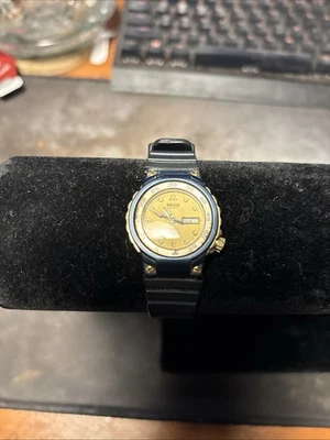 Seiko Sports 150 Watch Women 29mm Gold Dial Black Tone Daydate  New Battery - Image 1 of 4