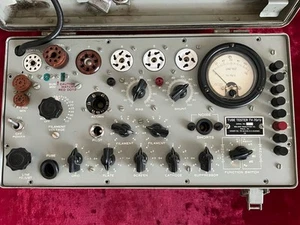 TV-7D/U Military Tube Tester - Bild 1 von 19