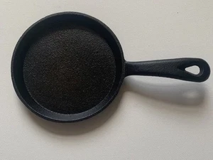 Mini padella in ghisa 5" cinque pollici piccola padella per biscotti uova pancake E-3 - Foto 1 di 2