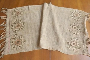PRECIOSA OTOMANA GRIEGA SIGLO XIX FLECOS LINO TSEVRES BORDADO FLORAL METÁLICO - Imagen 1 de 5