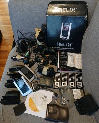 批量 工作 三星 Helix XM2go 卫星收音机 带 MP3 播放器 零件及更多 — 第 1/4 张图片