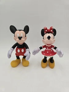Parchi Disney Personaggi Topolino e Minnie posabili in plastica dura  - Foto 1 di 11