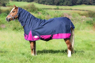 600D Mediumweight Winter Turnout Horse Rugs Combo Neck 50g Navy/Raspbery 5'3-6'9 - Image 1 of 4