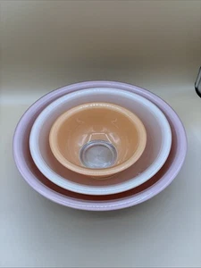 Pyrex Klar Boden Rührschüsseln Nesting 322 325 326 Pfirsich Rosa Vintage Gemischt 3 - Bild 1 von 12