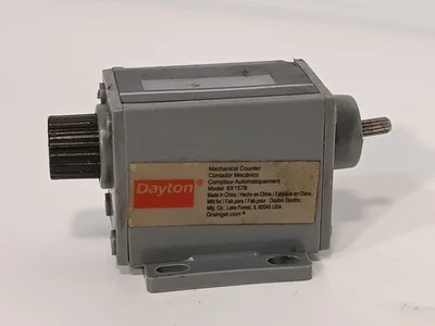 Contador mecánico Dayton 6X157B, 5 dígitos, parte superior viene con montaje base Foto 1 de 4