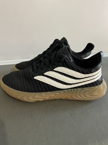 Adidas Sobakov Black White Gum Uomo UK 7 Ottime Condizioni