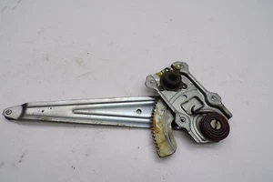 Suzuki Swift III MZ  Fensterheber hinten rechts - Bild 1 von 3