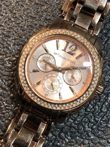 Michael Kors Women’s Watch MK5692 Crystal Scratches Runs Parts Or Repair - Picture 1 of 16