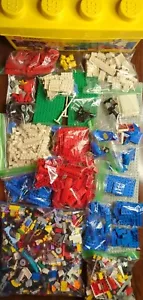 LEGO 4.5 Pound Lot - Mixed Vintage & Modern Parts/Pieces, Base Plates, Bucket - Picture 1 of 18