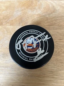 Pat Lafontaine Signed Autograph Official Game Puck NY Islanders W/Hologram COA - Picture 1 of 5