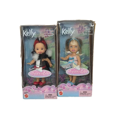 2003 SWAN LAKE BARBIE KELLY DOLLS MARIA SKUNK B2836 BABY SWAN B2835 NEW - DAMAGE - Image 1 of 4