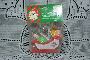 Vintage Christmas ~ Gold Circle Store Wood Sleigh w Bottle Brush Tree Ornament - Picture 1 of 6