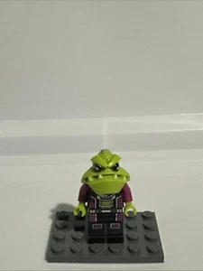 LEGO Space Alien Trooper Alien Conquest 2011 ac003 Minifigure - Picture 1 of 3