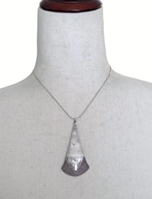 Collar Colgante Grande Vintage Plata Esterlina Triángulo Geométrico Nativo Tribal Foto 1 de 4