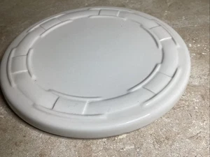LONGABERGER KERAMIK ELFENBEIN UNTERSETZER GEWEBT TRADITIONEN 8,5" - Bild 1 von 2