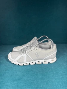 On Cloud 5 Sportschuhe In Eisweiß Damengröße 7,5 - Bild 1 von 8