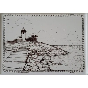 Signierte Carol H. Eldridge 1985 Wandfliese Kork Kunst Massachusetts Leuchtturm - Bild 1 von 4