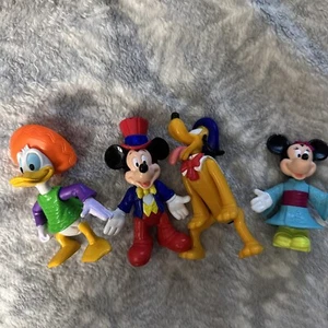 4er Set International Mickey Mouse And Friends Figuren 2 aus Epcot Center - Bild 1 von 12