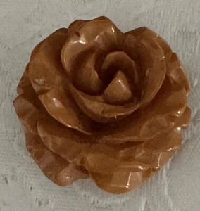 Antique Art Deco Brooch Pin Intricately Carved Early Bakelite Including C-clasp - Picture 1 of 2
