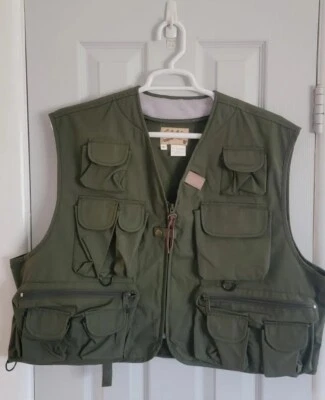 Mens XL  Cabela's Olive Green  fishing/hunting Vest.  Slightly used. Lite weight - Image 1 of 4