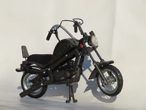 Motorrad aus Metall Figur für Motorrad Fans Dekoration Bike Shopper Modell - Bild 1 von 3