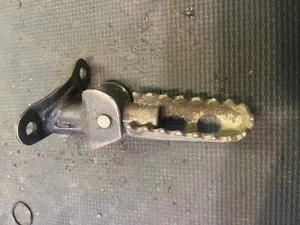 Suzuki Ts 250 Footpeg Mount Foot Peg Mount Universal Foot Peg Ts 250 Ts 185  - Picture 1 of 12