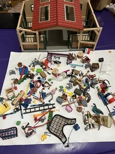 Lote Club de Caballos Schleich Personas Granero Establo Sillines Accesorios LOTE SIN CABALLOS COMO ESTÁ - Imagen 1 de 18