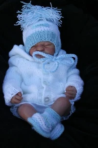 lillbees baby / reborn knitting pattern hooded jacket hat shoes birth / 12m - Picture 1 of 11