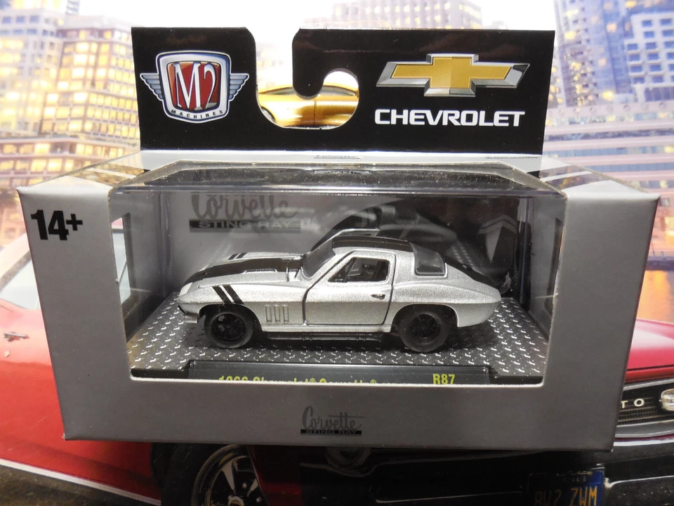 2024 M2 Machines  STING RAY R87 1966 Chevrolet Vette 427 1:64 LE RR FREE SHIP - Image 1 of 3