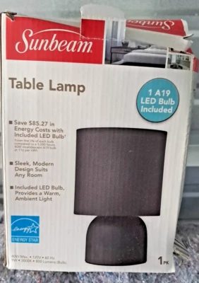 Sunbeam 台灯 黑色 LED 灯泡 含 SaveEnergy 全新 — 第 1/4 张图片